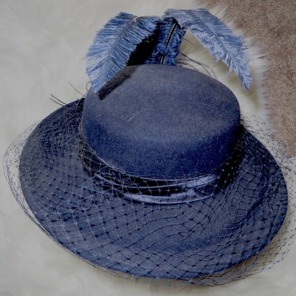 Sexy Michael Howard Navy Wool Hat with 2 types Feathers, Netting, Satin Band Ele - Picture 1 of 4